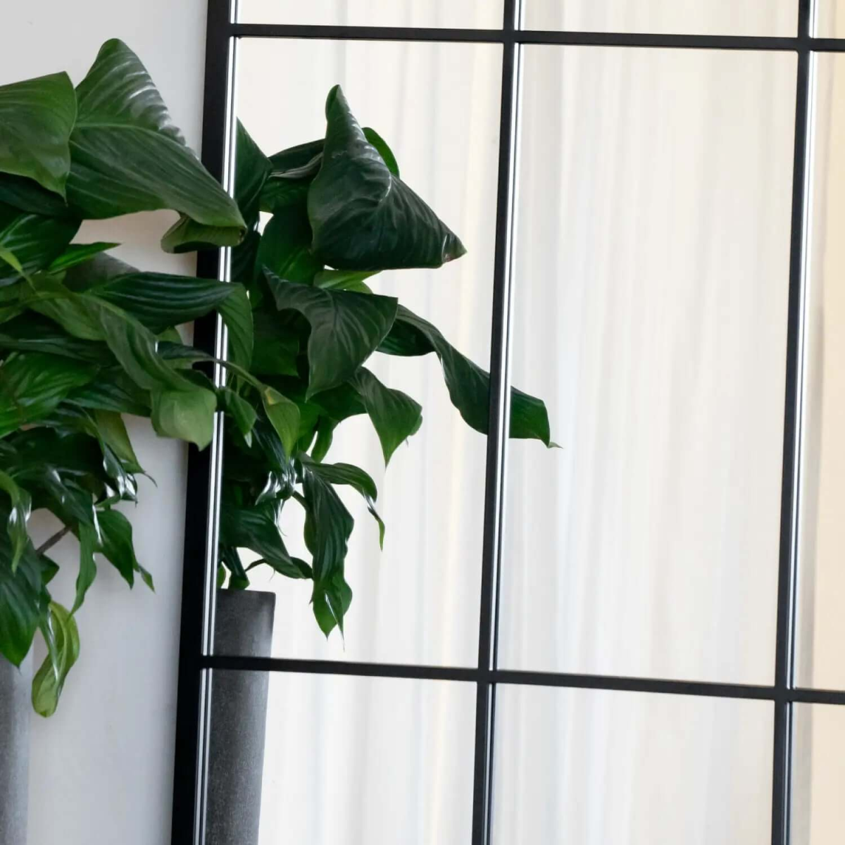 Tomi- Full Length Black Metal Arched Lattice Window Mirror - 200cm x 120cm