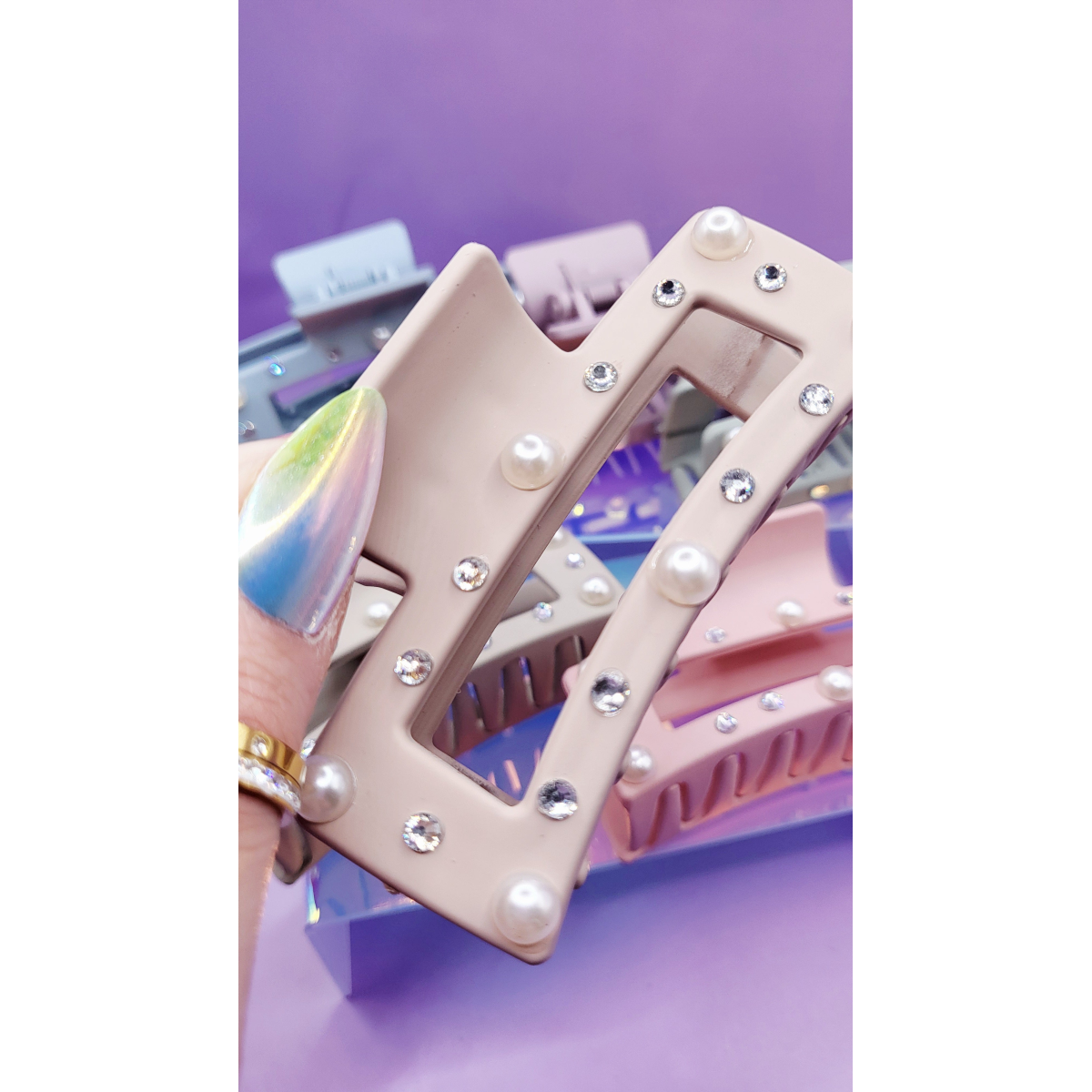 Pearl Essence Square Hair Clamps Pack of 12