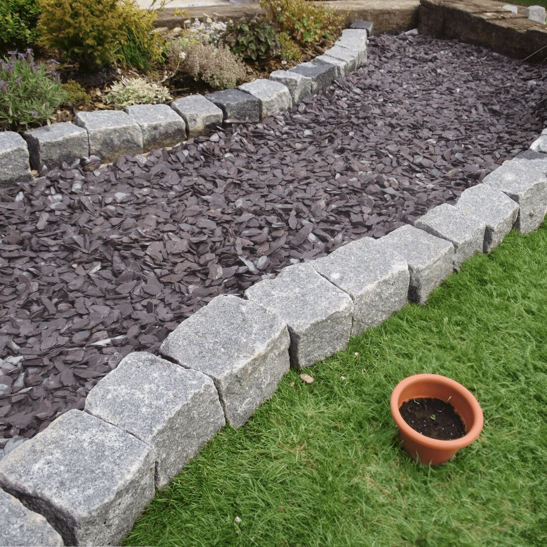 40mm Plum Slate Chippings - Zestio