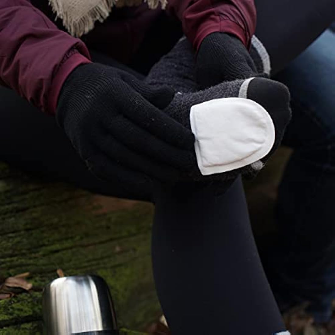 HotHands Toe Warmers - Durable, Odourless, Air Activated - Up to 8 Hours of Heat - 40 Pairs