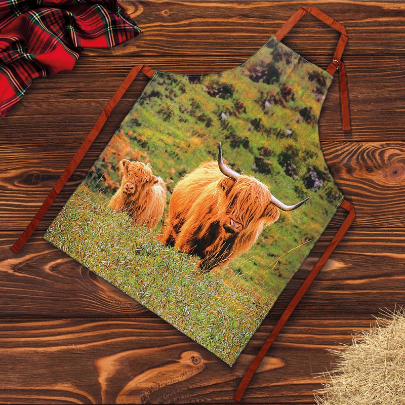 Lesser & Pavey Highland Cow & Calf apron