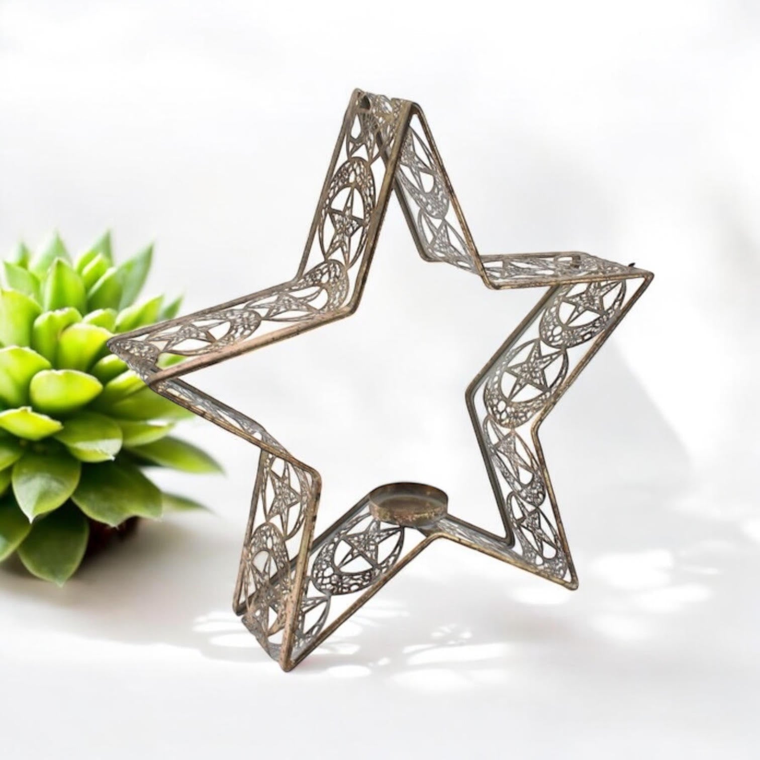37CM METAL CANDLE HOLDER