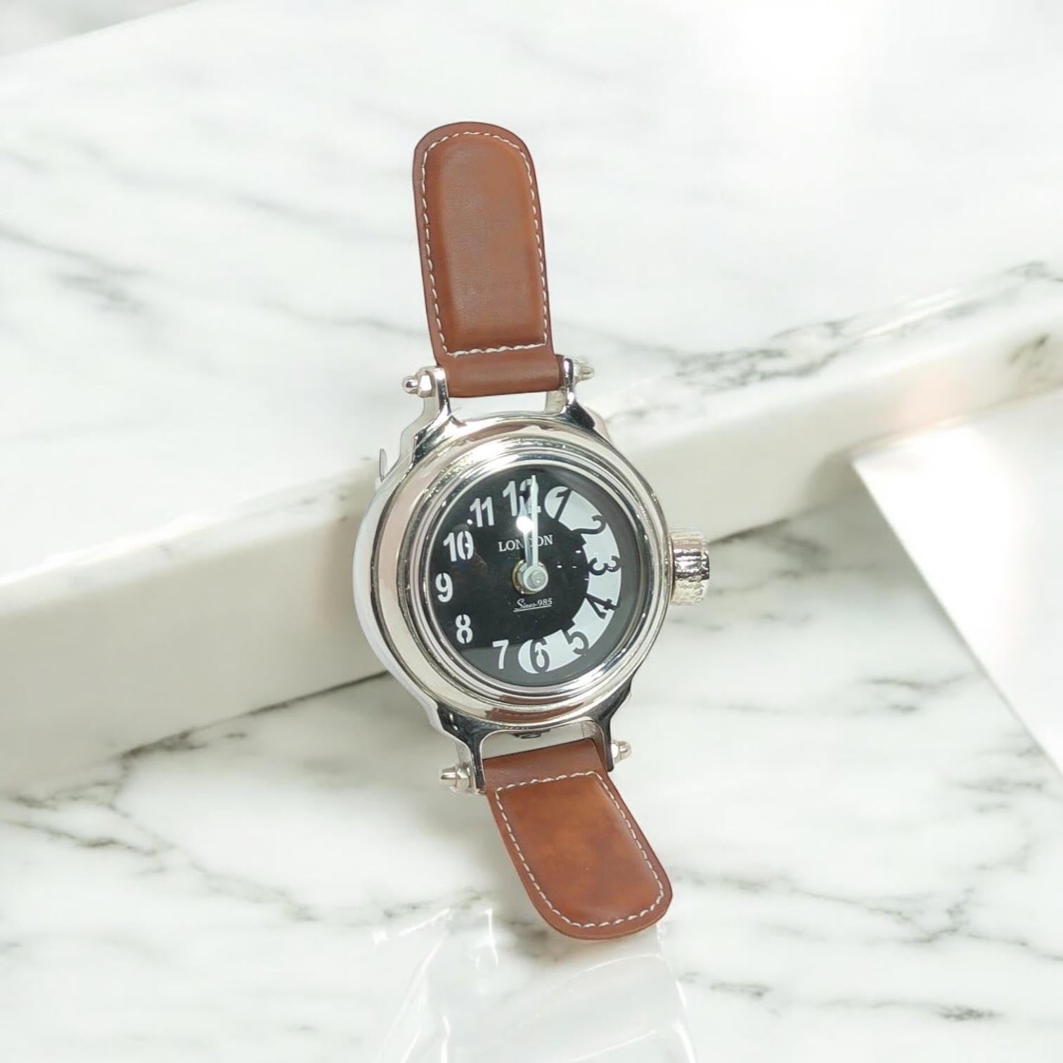TABLE CLOCK