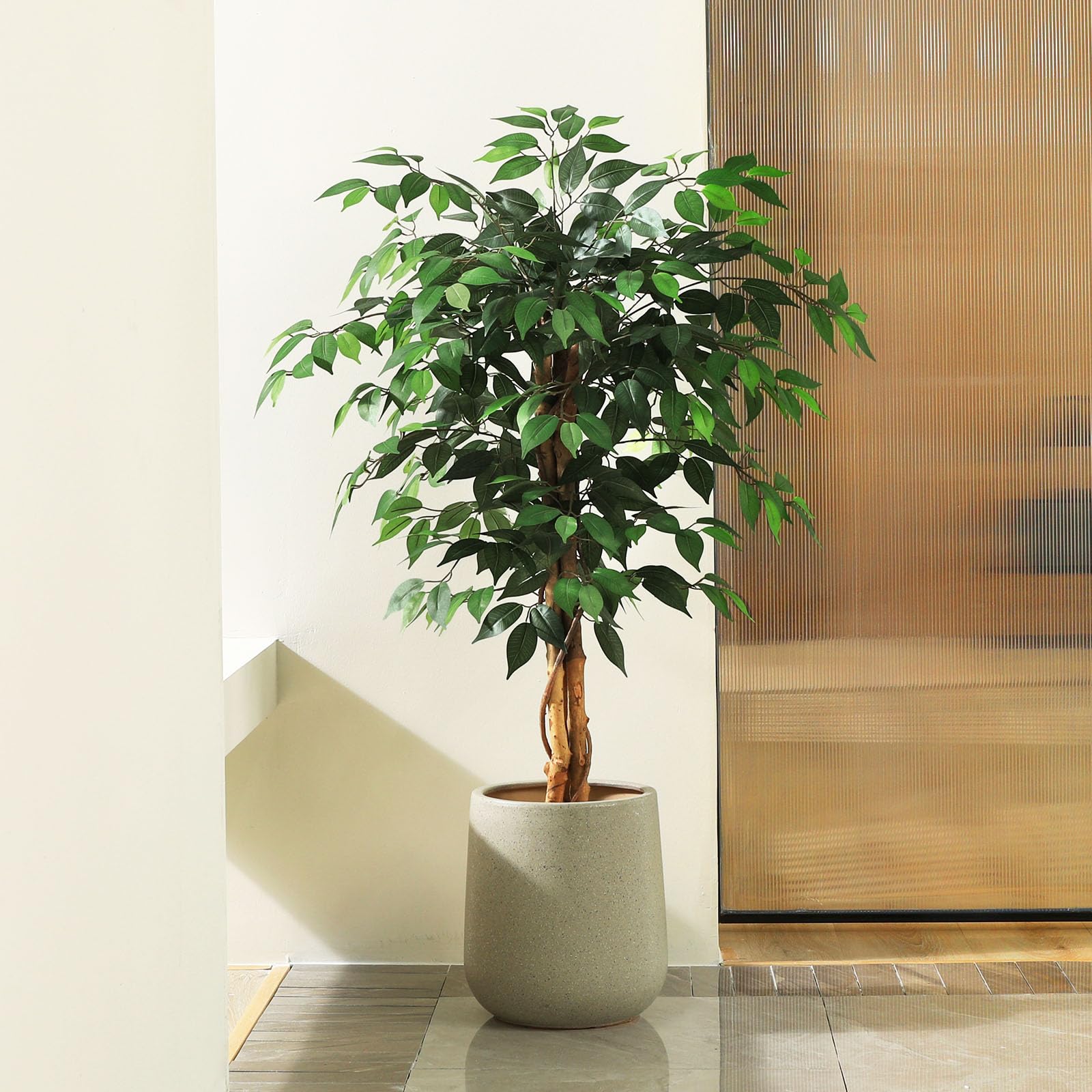 SOGUYI 120cm Artificial Ficus Tree with Natural Wood Trunk, Silk Fake Ficus Tree in Plastic Nursery Pot, Faux Plant for Office Home, Indoor Outdoor
