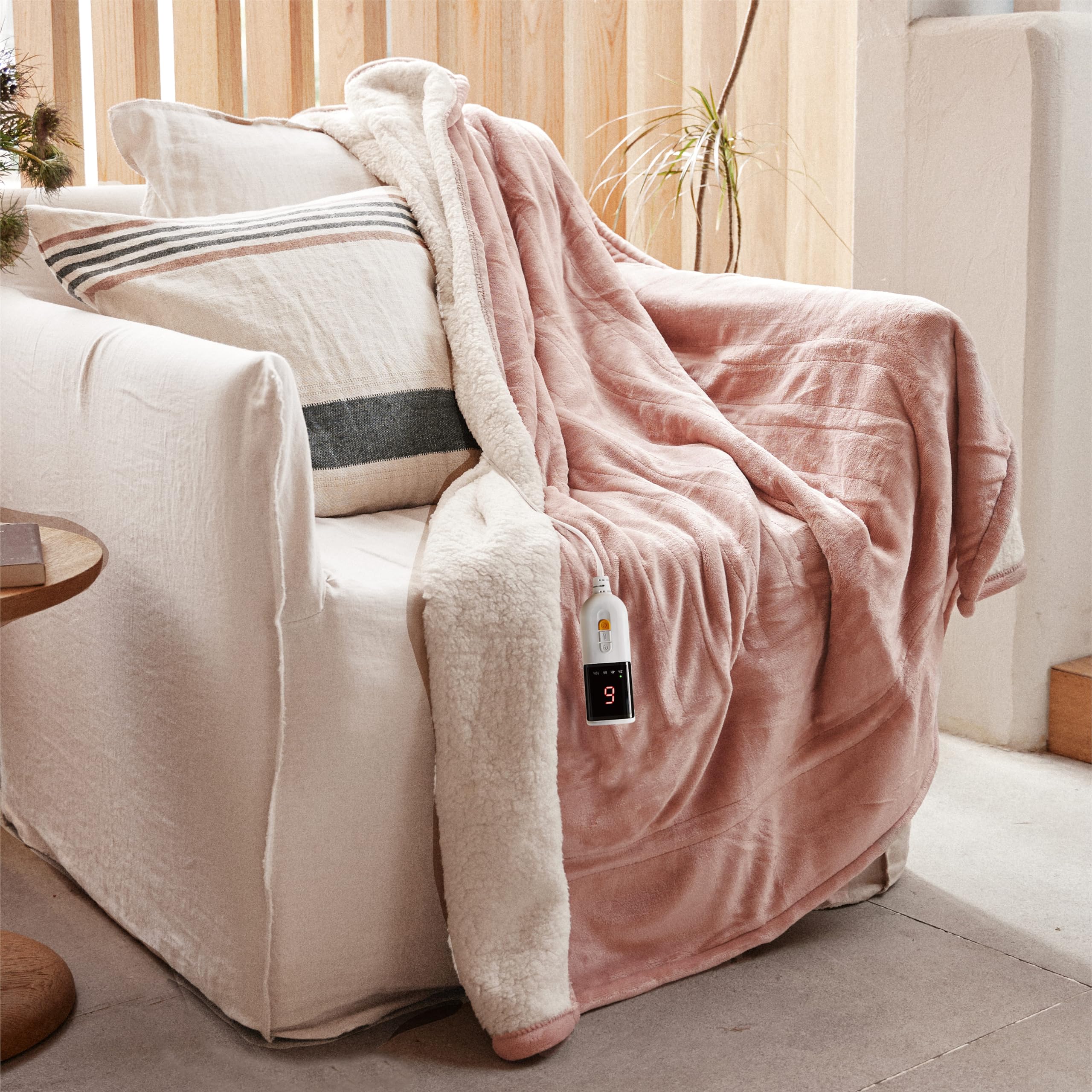 GOTCOZY Heated Blanket Electric Throw 130x160cm -Soft Silky Plush Heated Blanket with 6 Heat Settings & 10 Hours Auto-Off Timer For Home Office Use