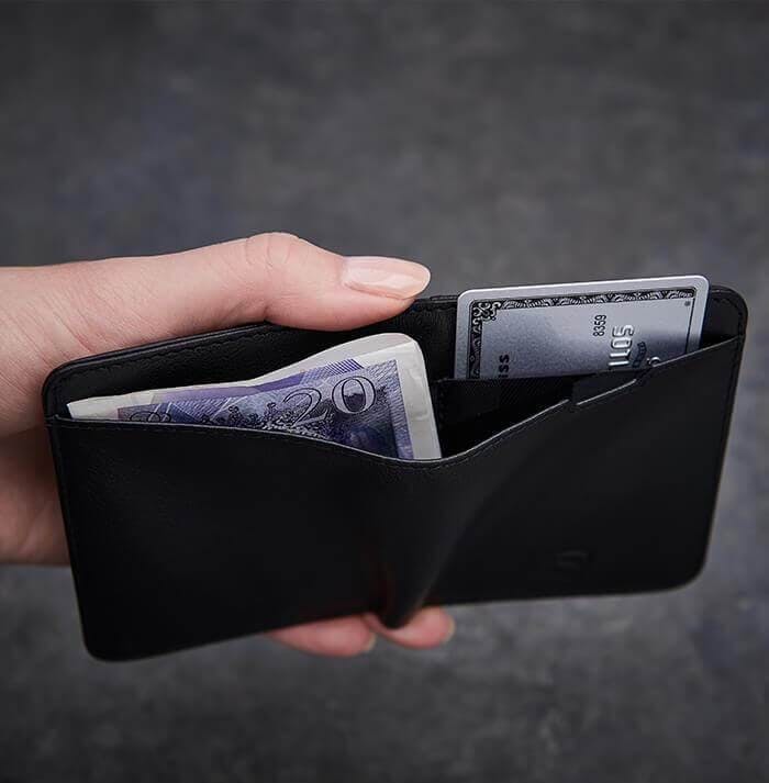 VAULTSKIN CITY CARD WALLET WITH RFID BLOCKING (BLACK)