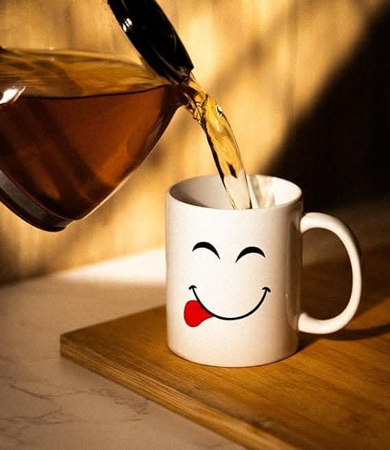 Set of 6 White Emoji Coffee Mugs – Dishwasher Safe Porcelain Tea & Hot Chocolate Cups