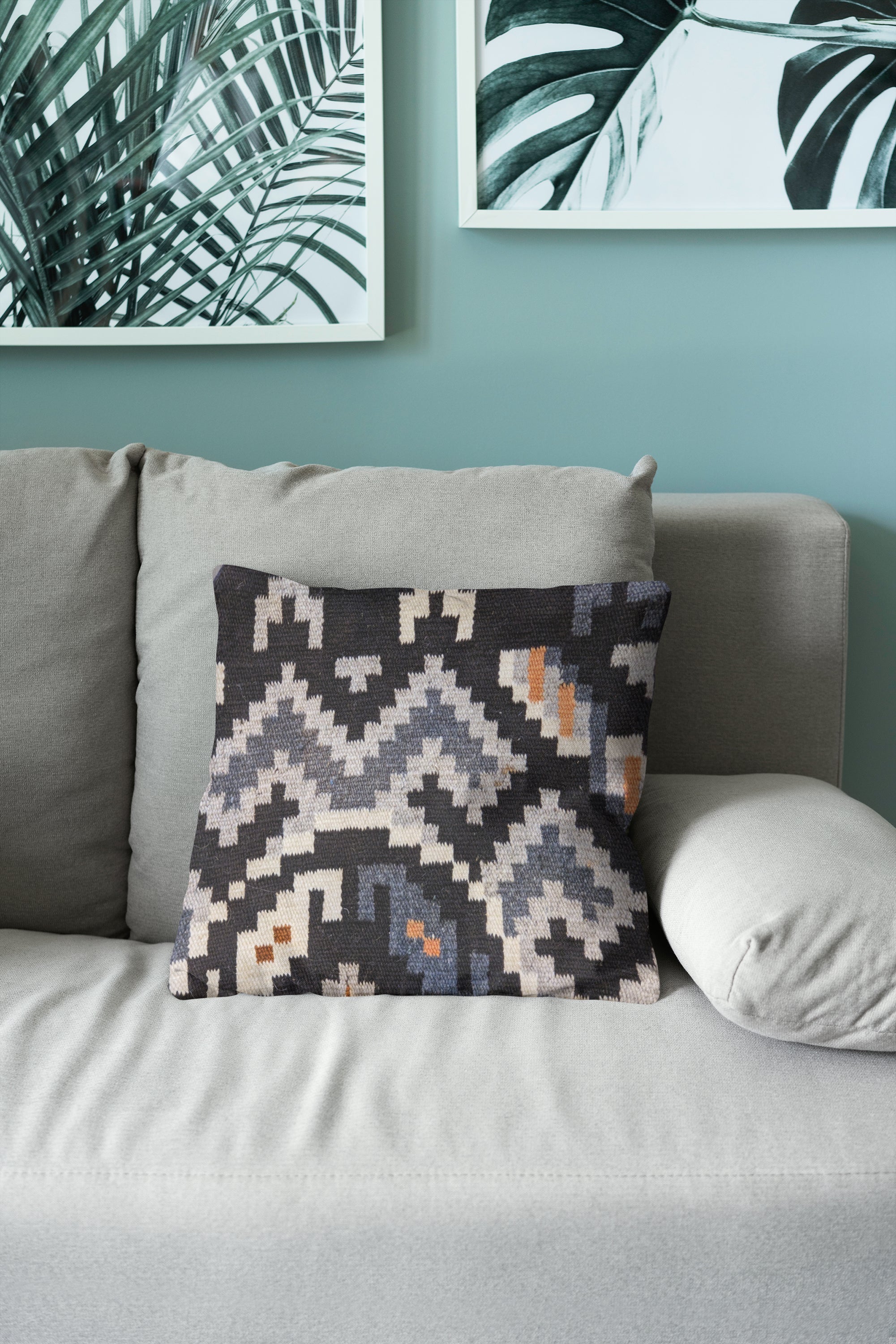 Turkish Kilim Vintage Cushion Cover - 40 x 40 cm