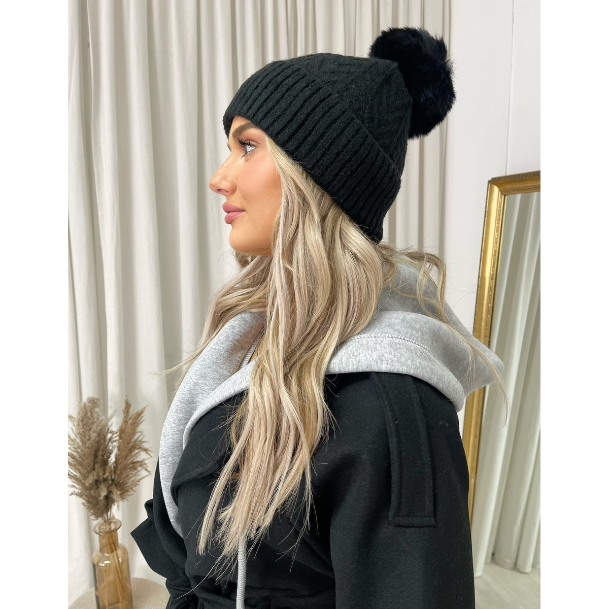 Chunky Knit Fur Pom Beanie Hat