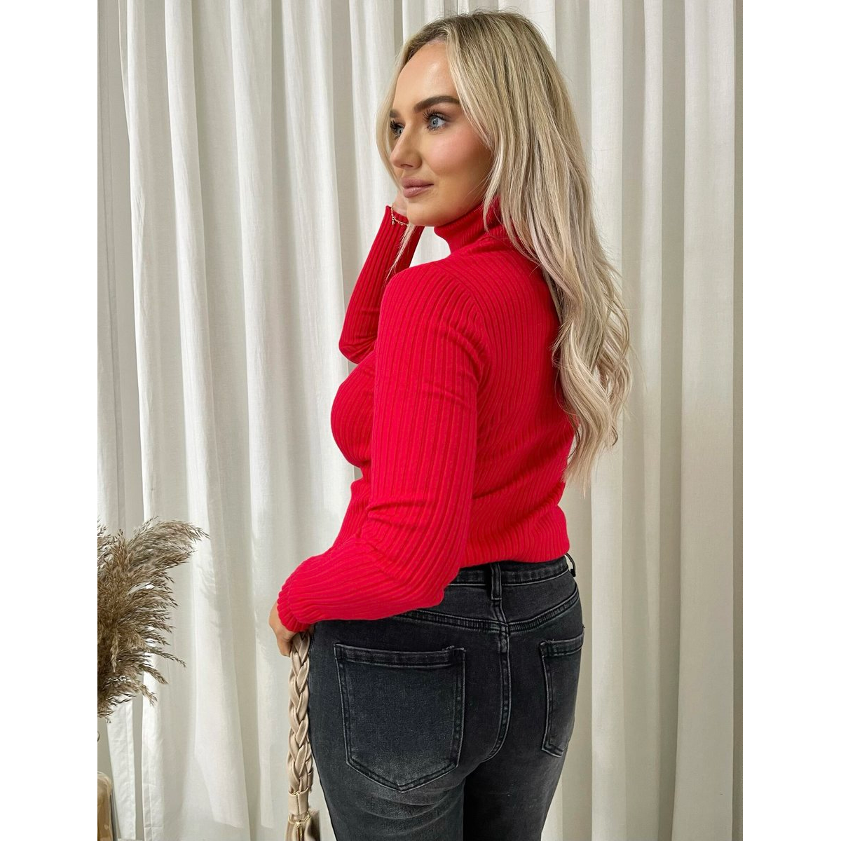 Fitted Long Sleeve Fluffy Knitted Top