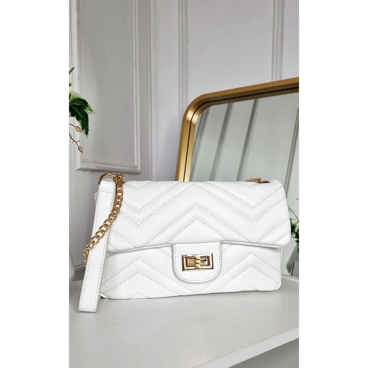 Faux Leather Chain Strap Shoulder Bag