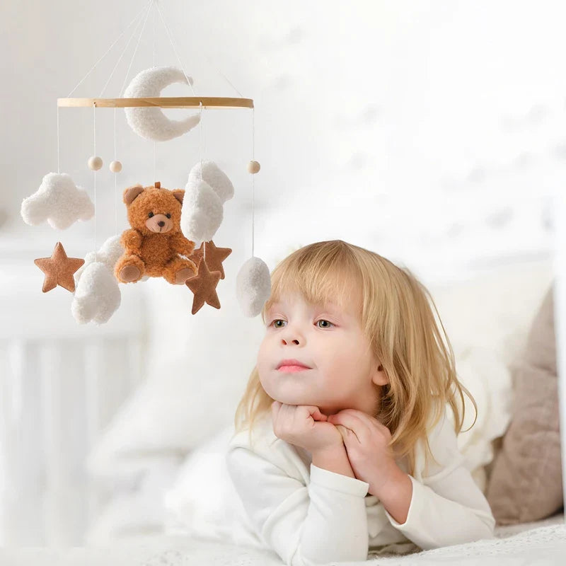 Wooden Crib Mobile Baby Bed Bell Rattle Toy Soft Felt Cartoon Bear Mobile Hanging Newborn Music Box Bed Bell Hanging Bracket Toy