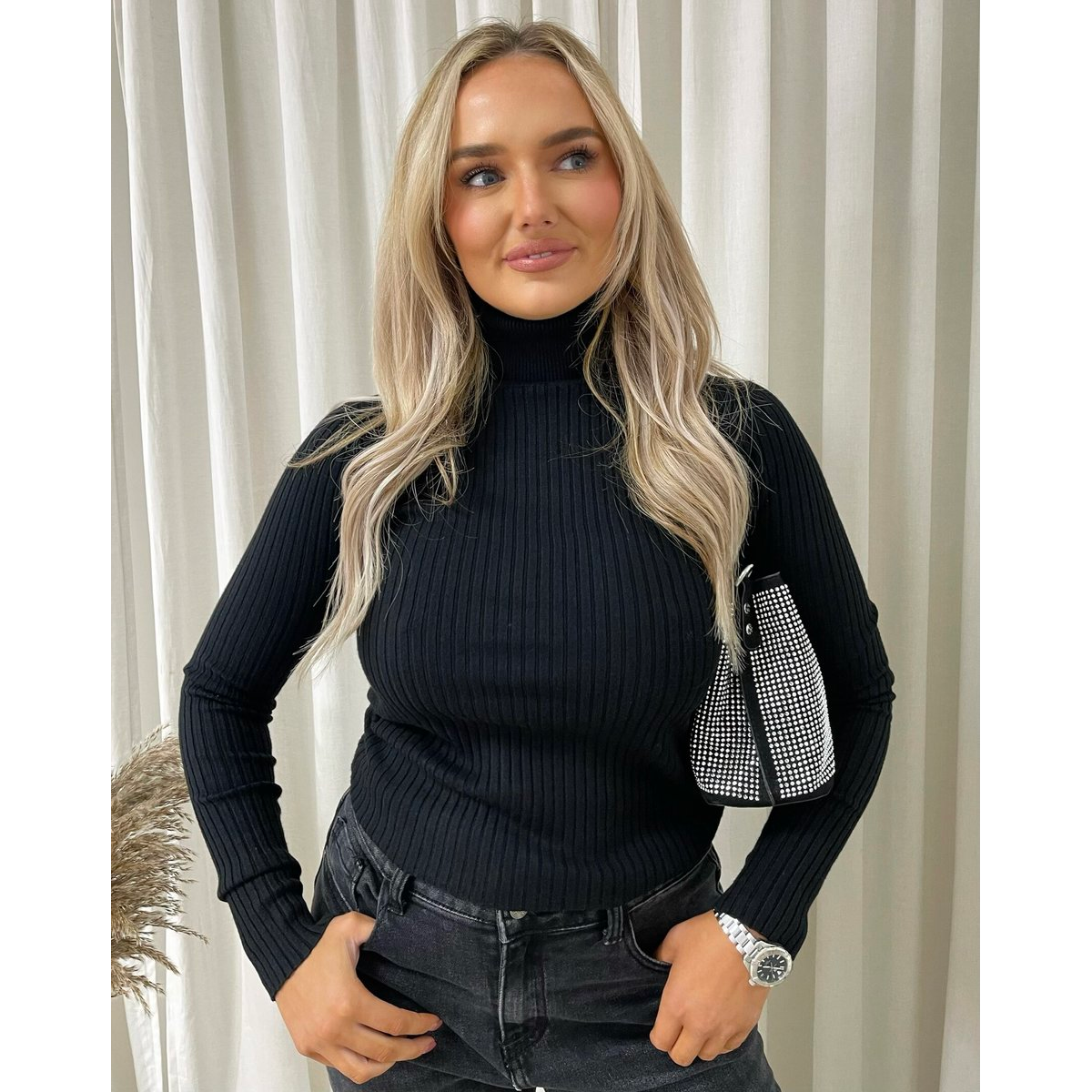 Fitted Long Sleeve Fluffy Knitted Top