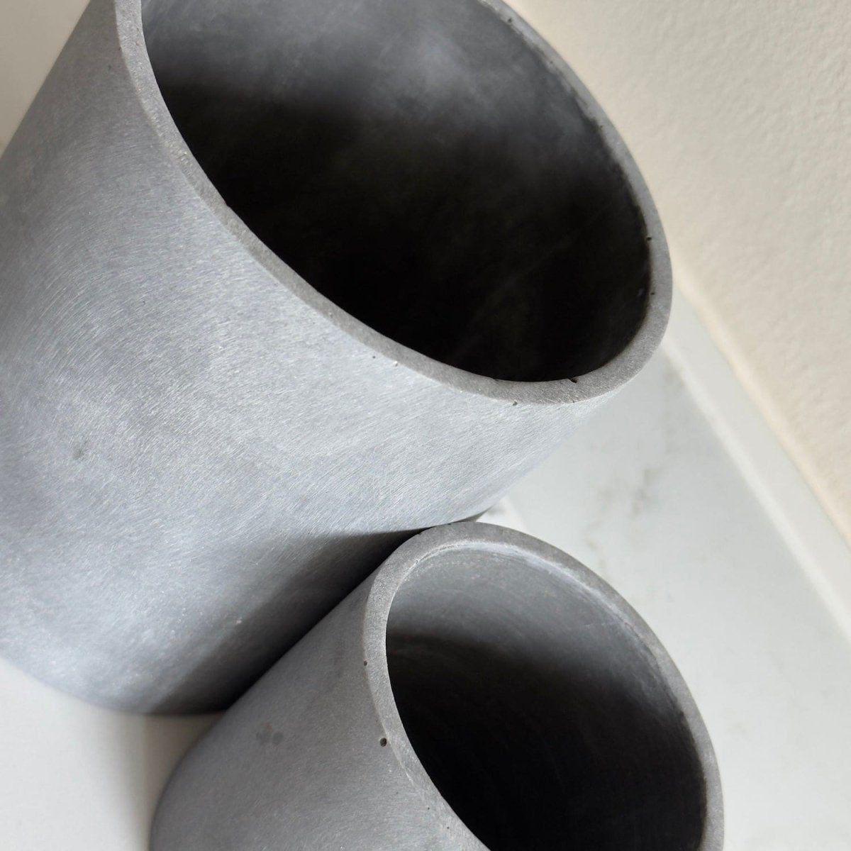 Aurello | Brushed Grey Stone Resin Indoor Plant Pots (Set of 2) - Zestio