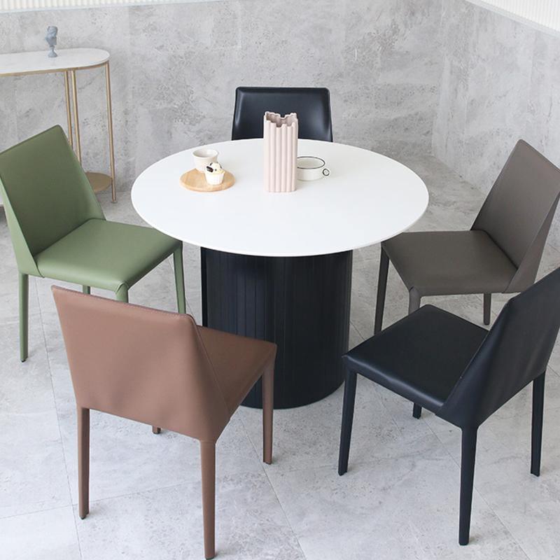 Barbican Round Dining Table