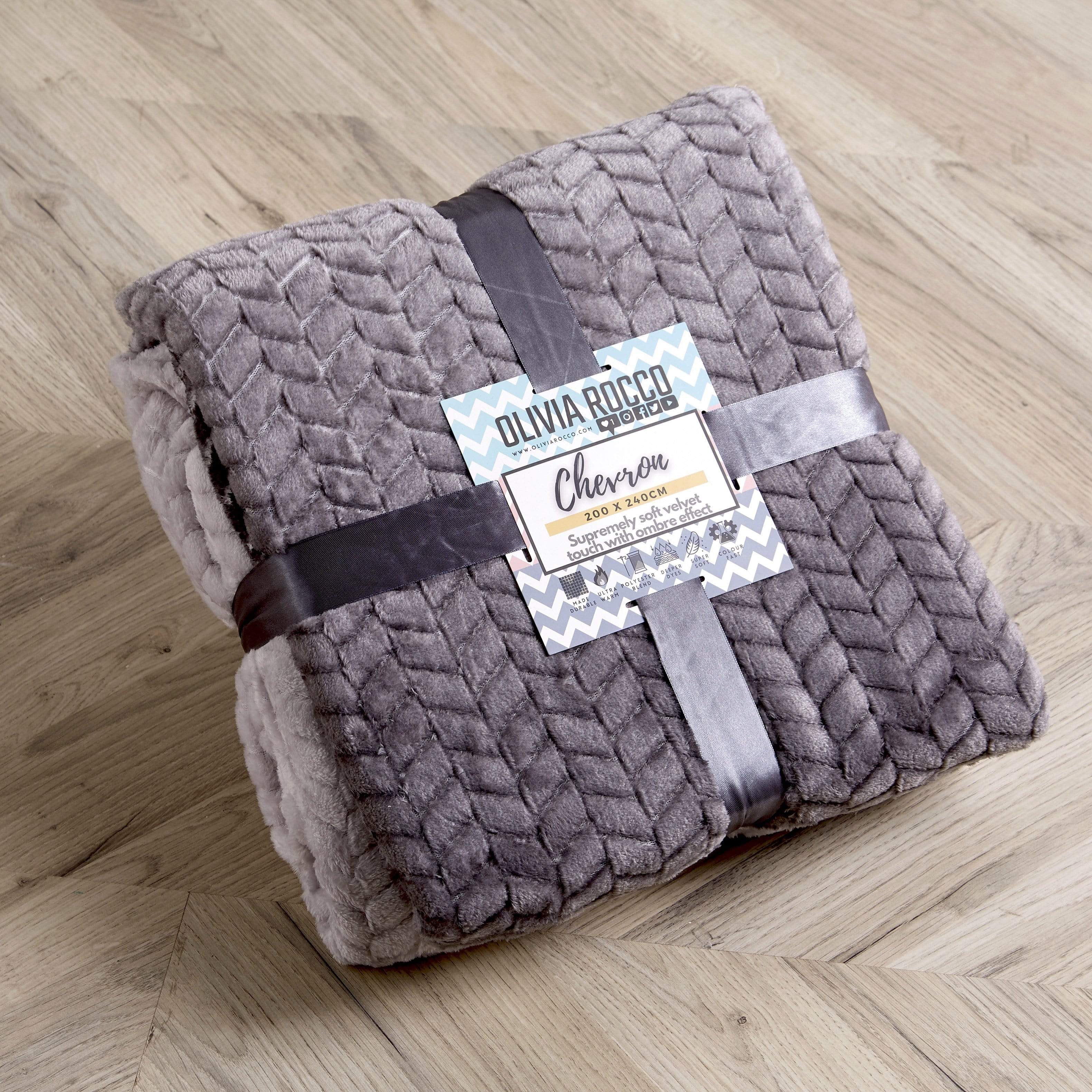 OLIVIA ROCCO Chevron Ombre Throw Blanket Oversized Chunky Soft Fleece for Sofa or Bed All-Season Comfort in Calming Colours