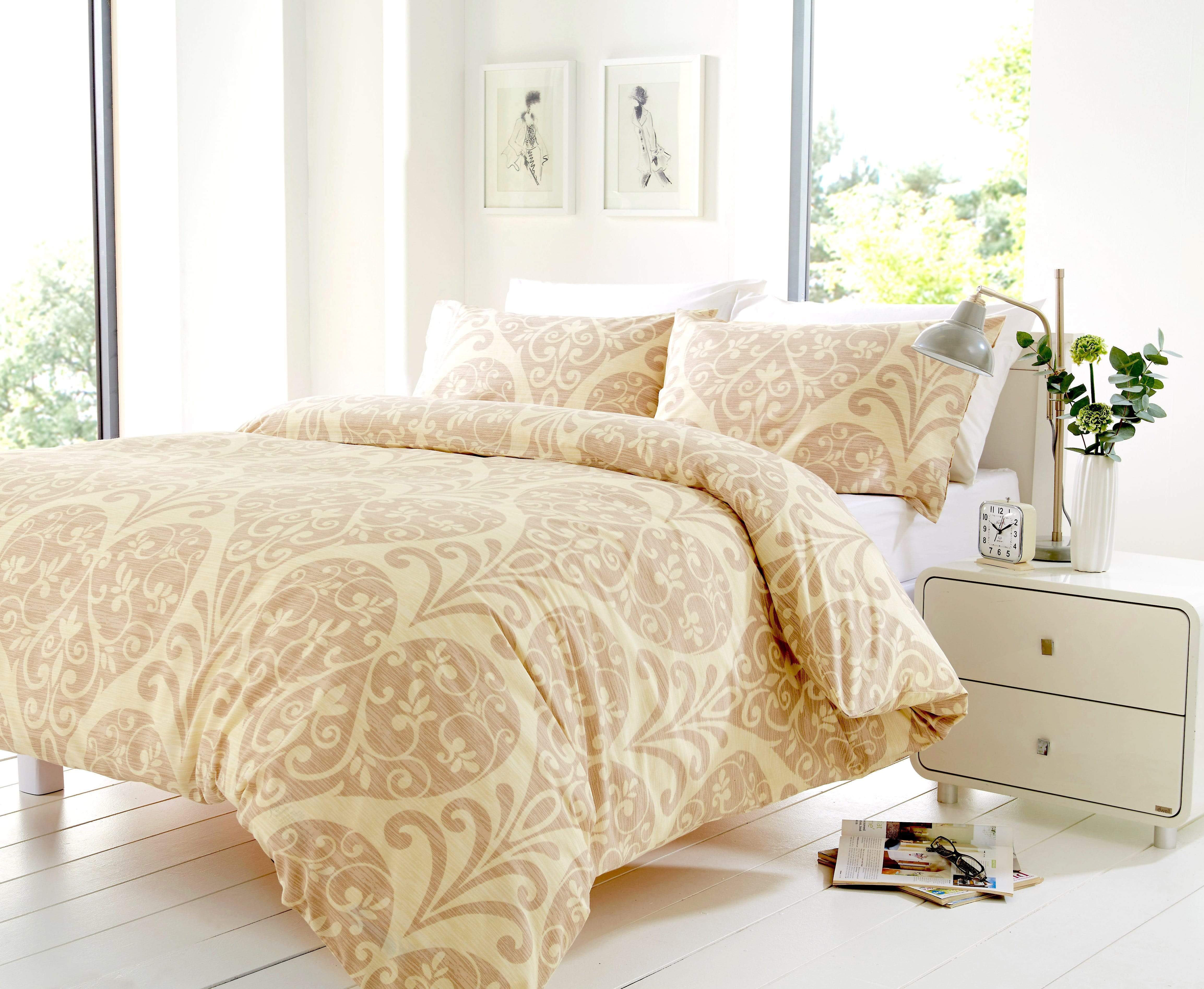 OLIVIA ROCCO Chloe Cotton-Blend Duvet Set OEKO-TEX Bedding For Superior Comfort In Multiple Sizes And Colours With Lux Finish