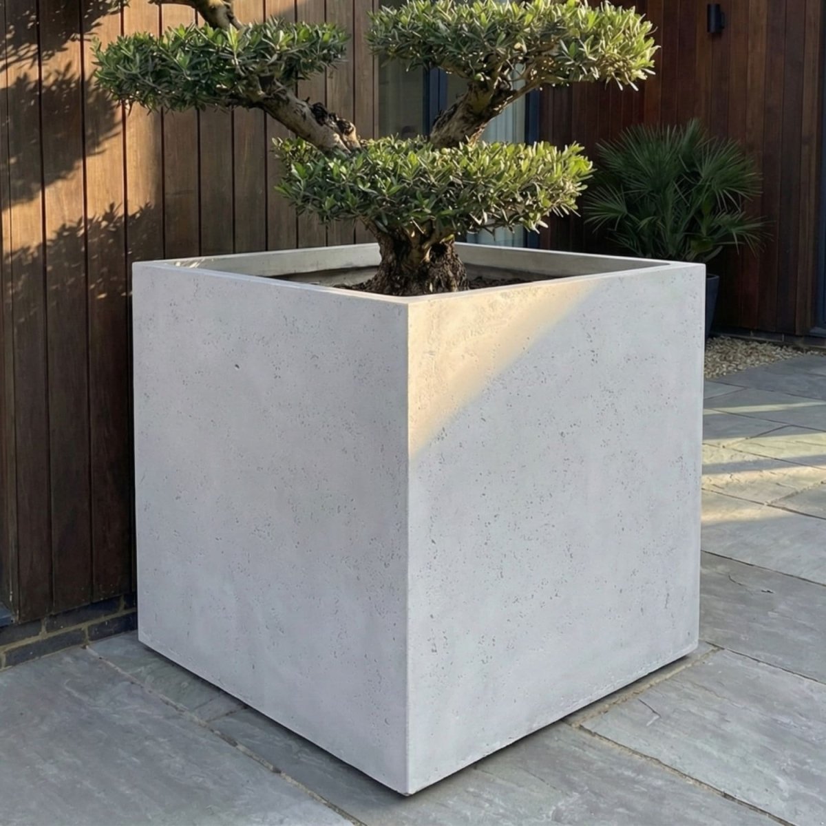 Cubrosa | White Mist – 100cm XXL Square Concrete Planter – 782L Large Outdoor Plant Pot - Zestio