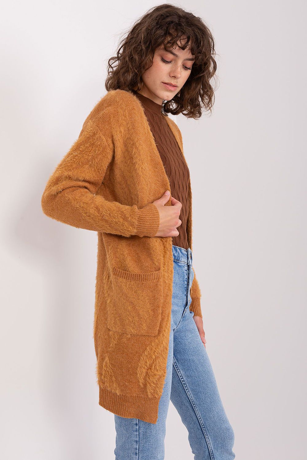 Luxurious Long Sleeve Bedspread Cardigan with Pockets in Variegated Fabric for Everyday Comfort