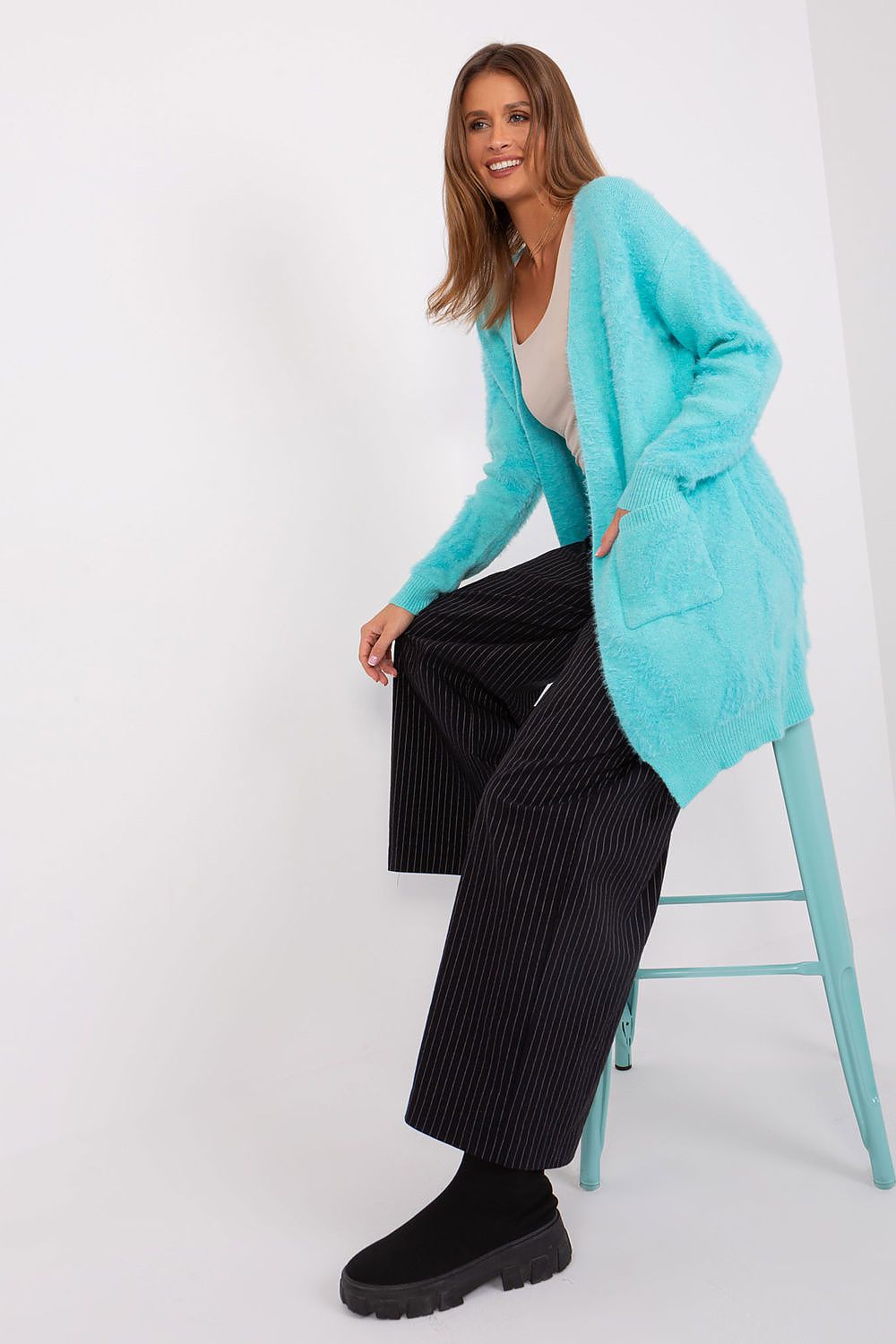 Luxurious Long Sleeve Bedspread Cardigan with Pockets in Variegated Fabric for Everyday Comfort