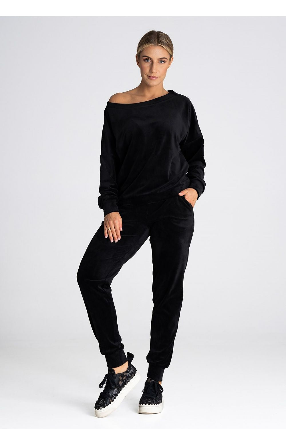 Luxury Velour Tracksuit Trousers with Elastic Waistband and Pockets by Figl