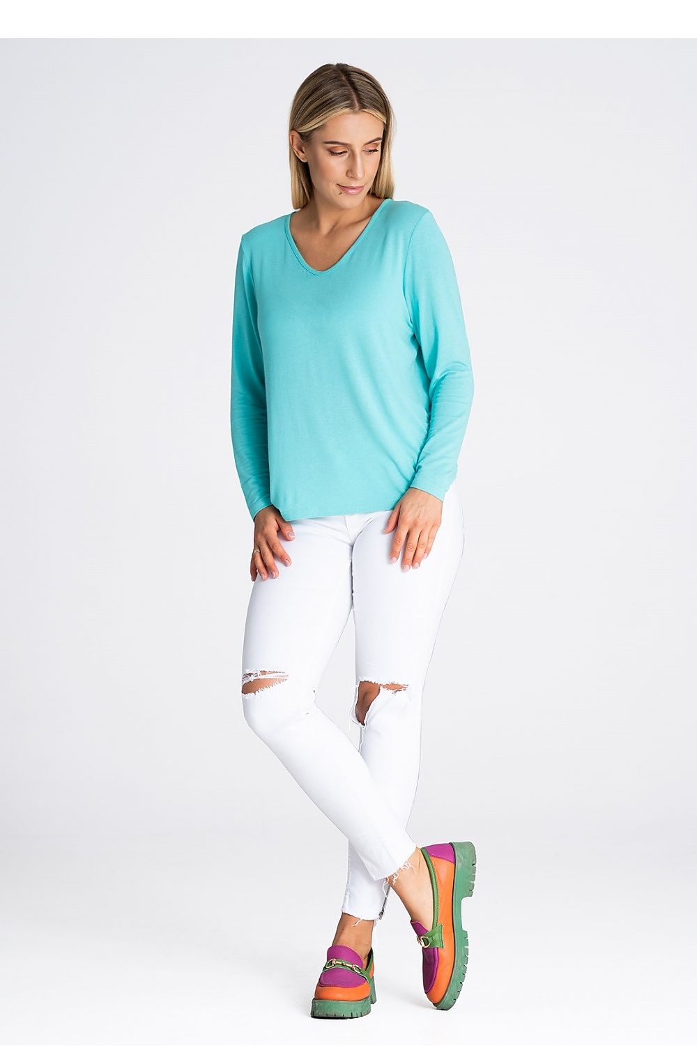 Elegant Figl Blouse with V-Neckline and Long Sleeves - Luxurious 94% Viscose Fabric