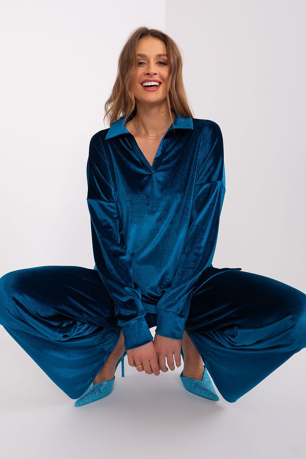 Lakerta Women's Velour Comfort Set – Stylish Long Sleeve Blouse & High Waist Wide Leg Pants