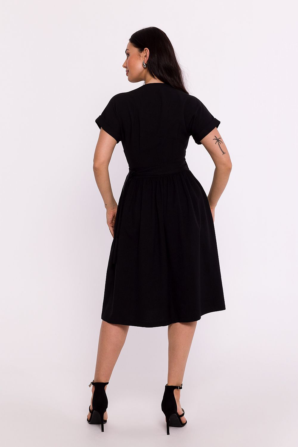 BeWear Elegant Polish Daydress - Feminine Envelope Design with Adjustable Waist and Flared Bottom