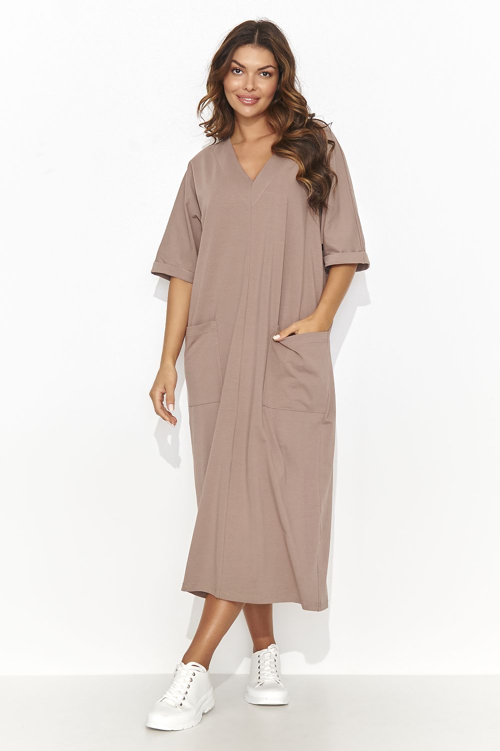 Elegant Casual Daydress Numinou - Short Sleeve Heart Neckline with Pockets, Cotton-Spandex Blend