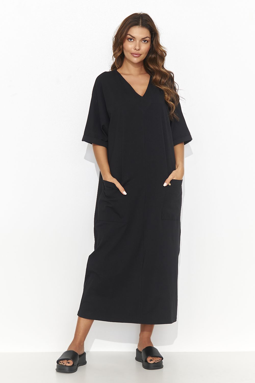 Elegant Casual Daydress Numinou - Short Sleeve Heart Neckline with Pockets, Cotton-Spandex Blend