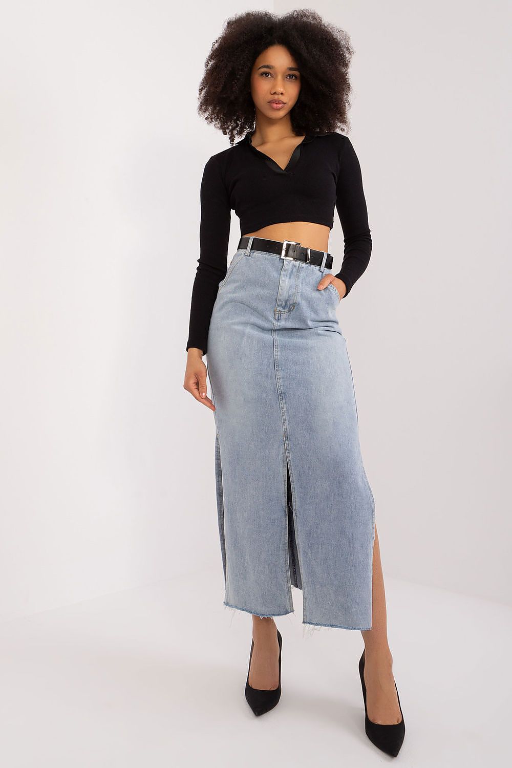Elegant Long Denim Skirt with Belt and Pockets - 95% Cotton for Effortless Casual Style