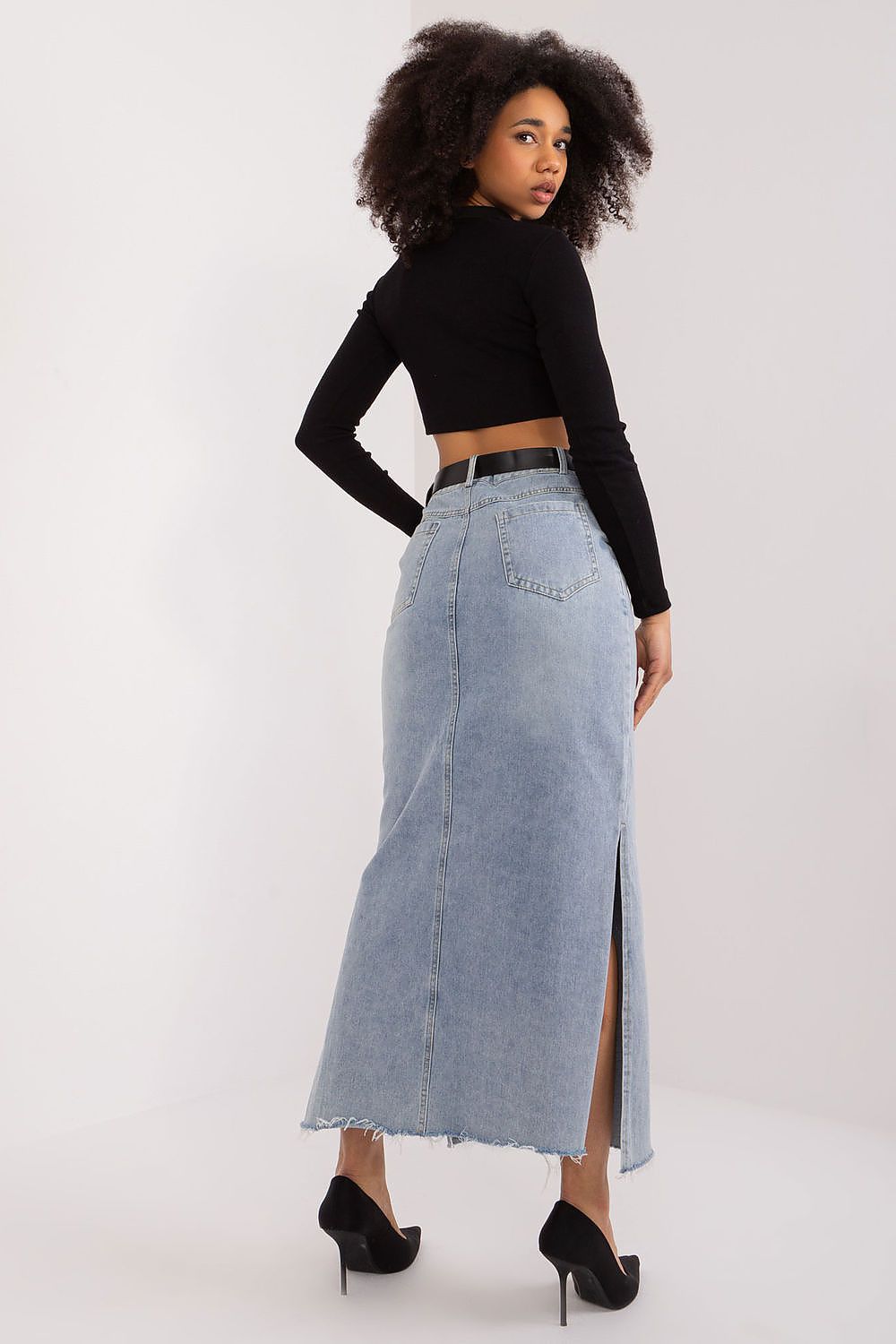 Elegant Long Denim Skirt with Belt and Pockets - 95% Cotton for Effortless Casual Style