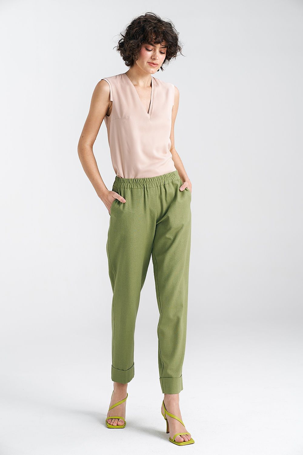 Elegant Plum Viscose Blouse With V-Neckline And Delicate Pleat Detail by Nife