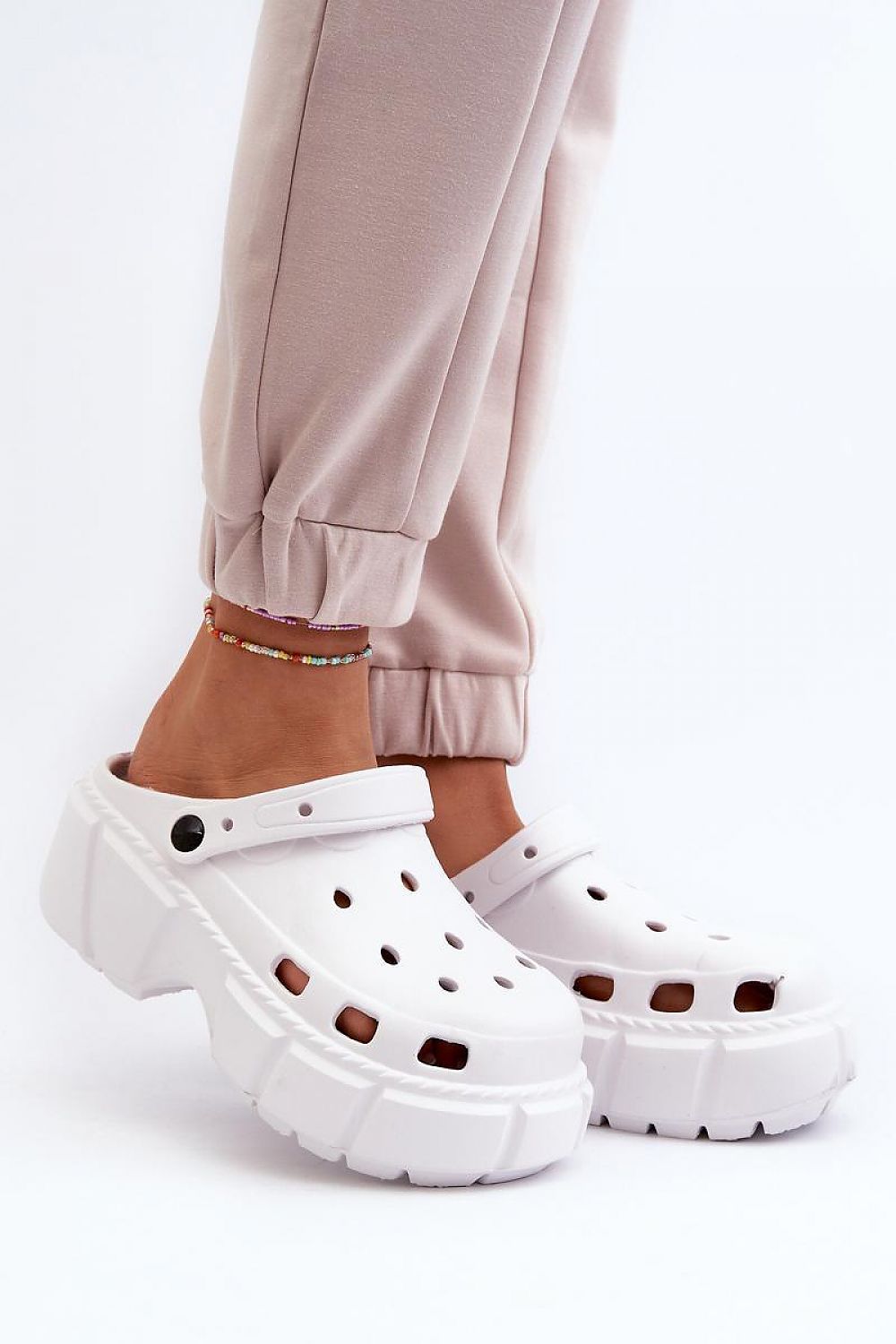 Women's Stylish Flip-Flops with Comfortable Solid Sole - Ideal for Summer at Pool & Beach