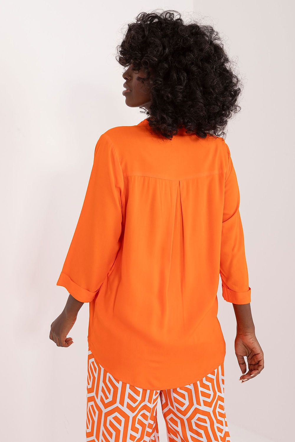 Elegant Viscose Blouse with V-Neck and 3/4 Sleeves for Everyday Comfort & Style by Sublevel