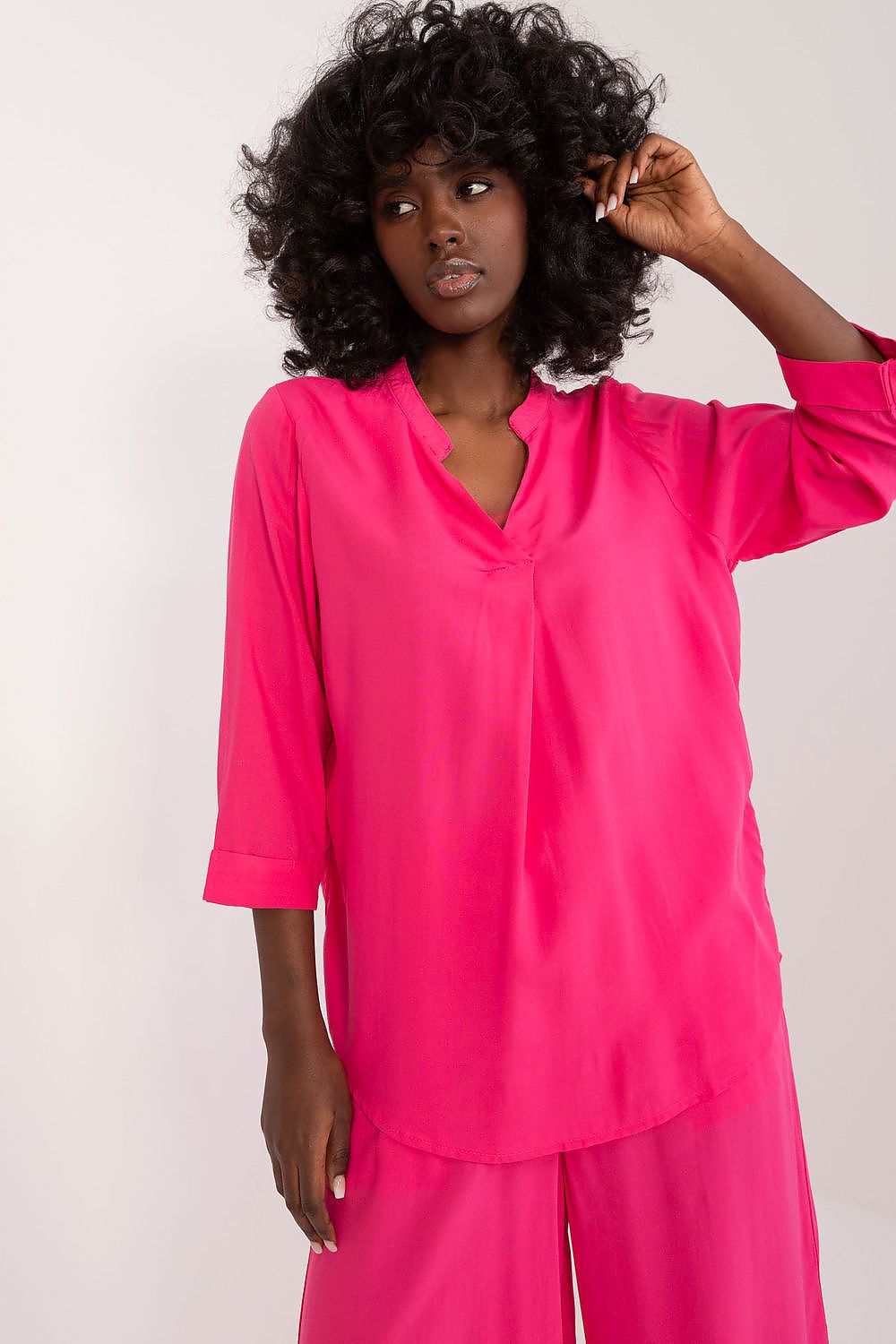 Elegant Viscose Blouse with V-Neck and 3/4 Sleeves for Everyday Comfort & Style by Sublevel