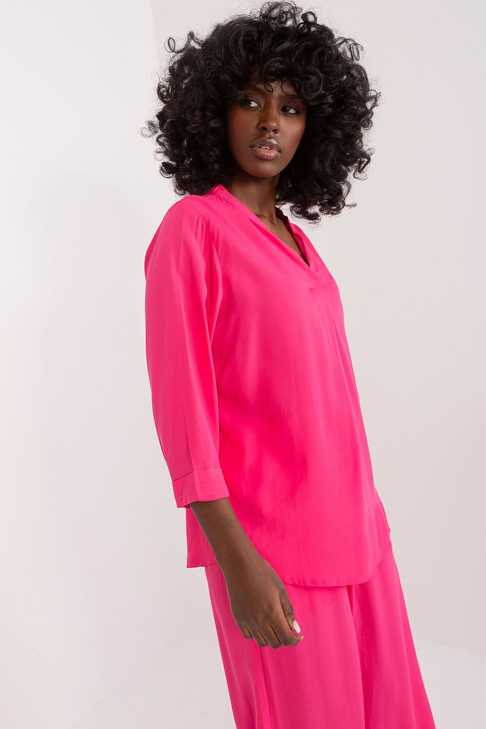 Elegant Viscose Blouse with V-Neck and 3/4 Sleeves for Everyday Comfort & Style by Sublevel