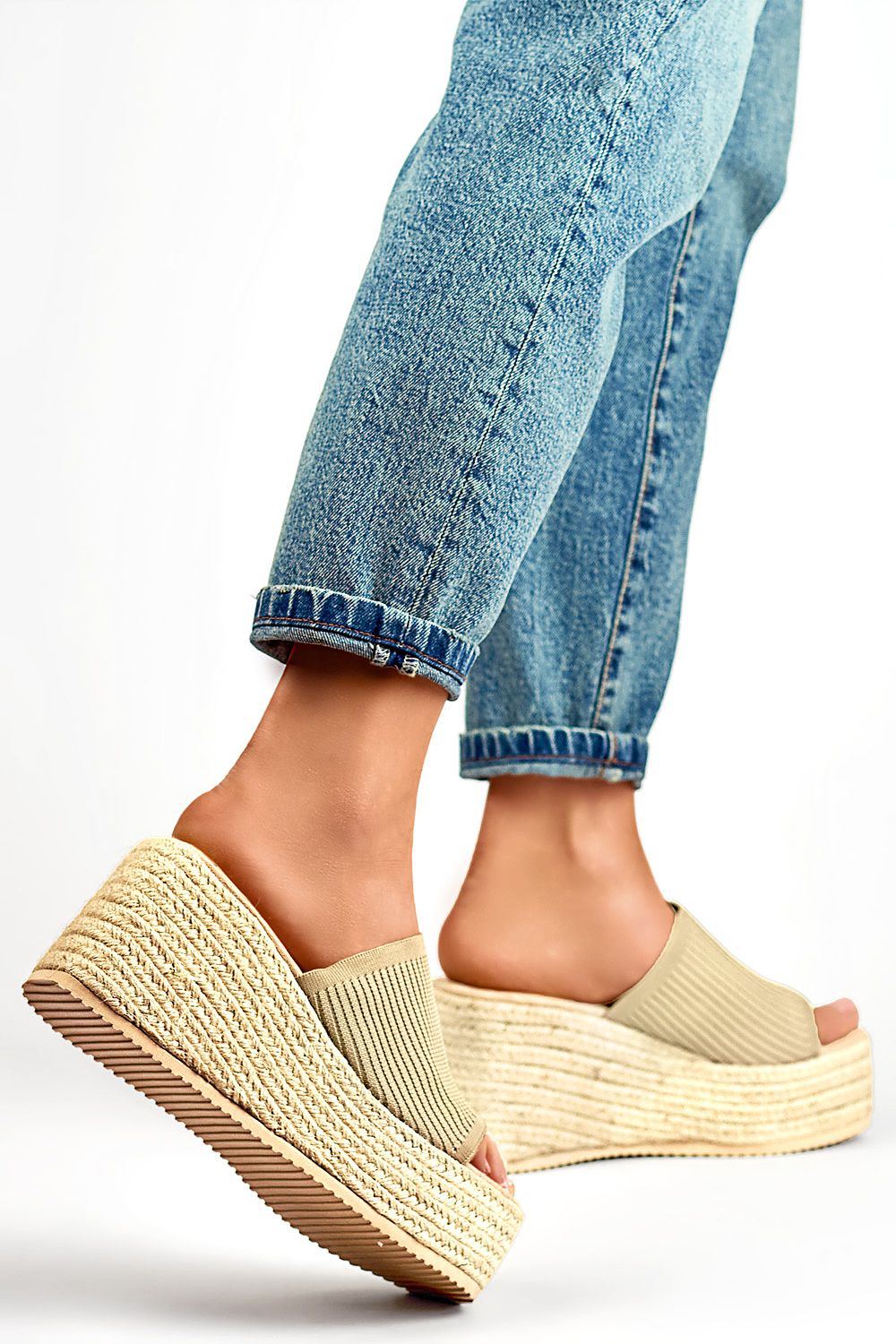 Elegant PRIMO Women’s 9cm Wedge Flip-Flops in Eco-Friendly Faux Leather - Stylish Comfort for Summer
