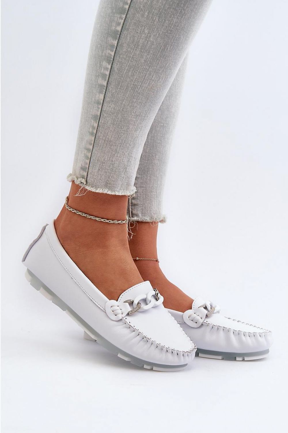 S.Barski Women's Leather Moccasins with Decorative Chain - Comfort & Style in Every Step