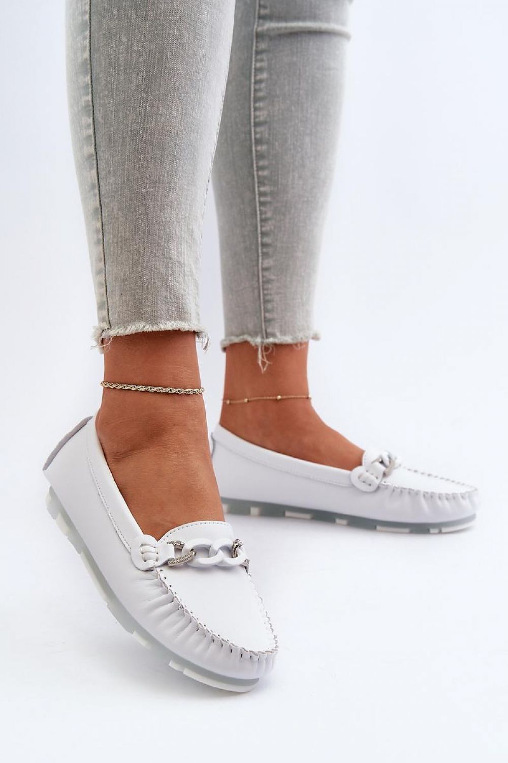 S.Barski Women's Leather Moccasins with Decorative Chain - Comfort & Style in Every Step