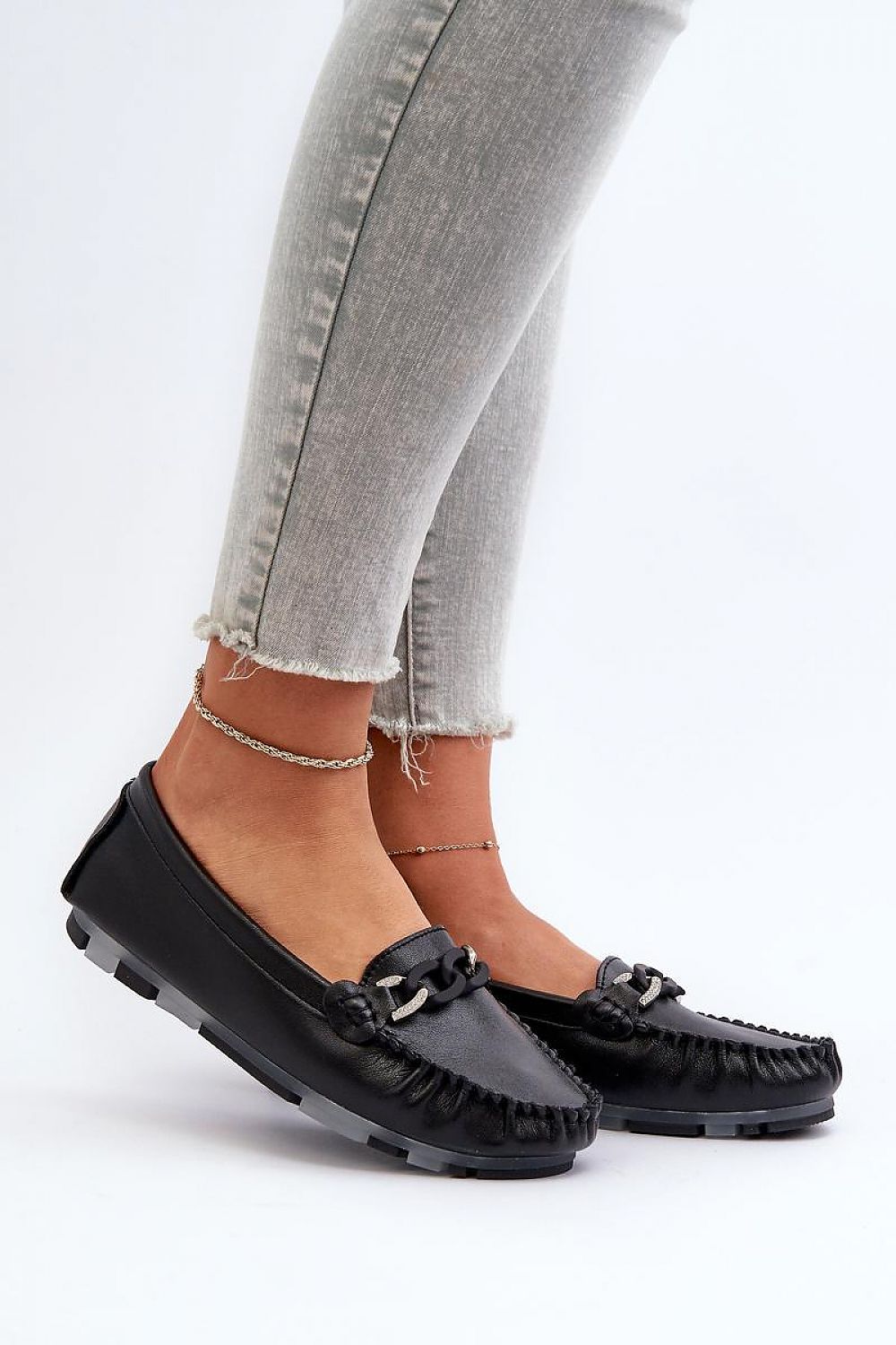 S.Barski Women's Leather Moccasins with Decorative Chain - Comfort & Style in Every Step