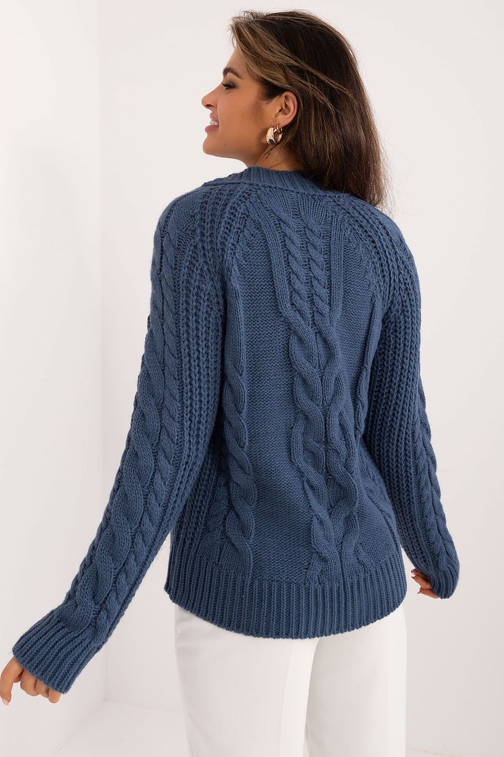 Womens Luxe Badu Jumper - Soft Acrylic Wool Blend Sweater with Classic Round Neckline