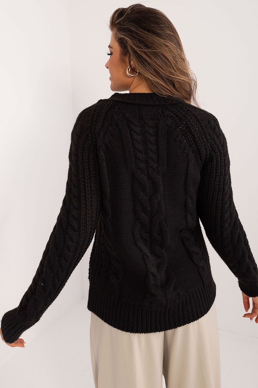 Womens Luxe Badu Jumper - Soft Acrylic Wool Blend Sweater with Classic Round Neckline