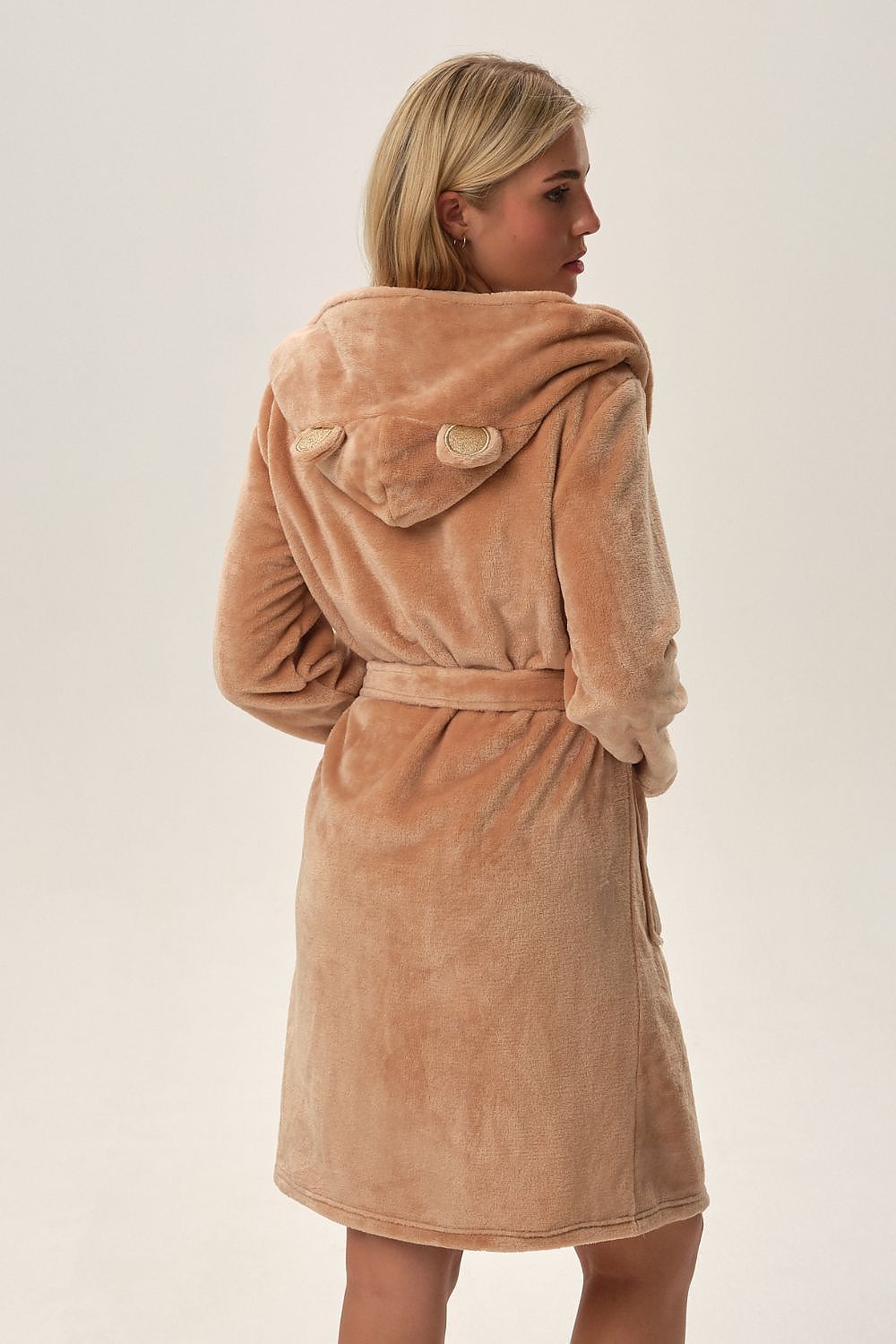 Luxurious Henderson Fiora Bathrobe in Plush Polyester with Belt and Pockets for Ultimate Comfort
