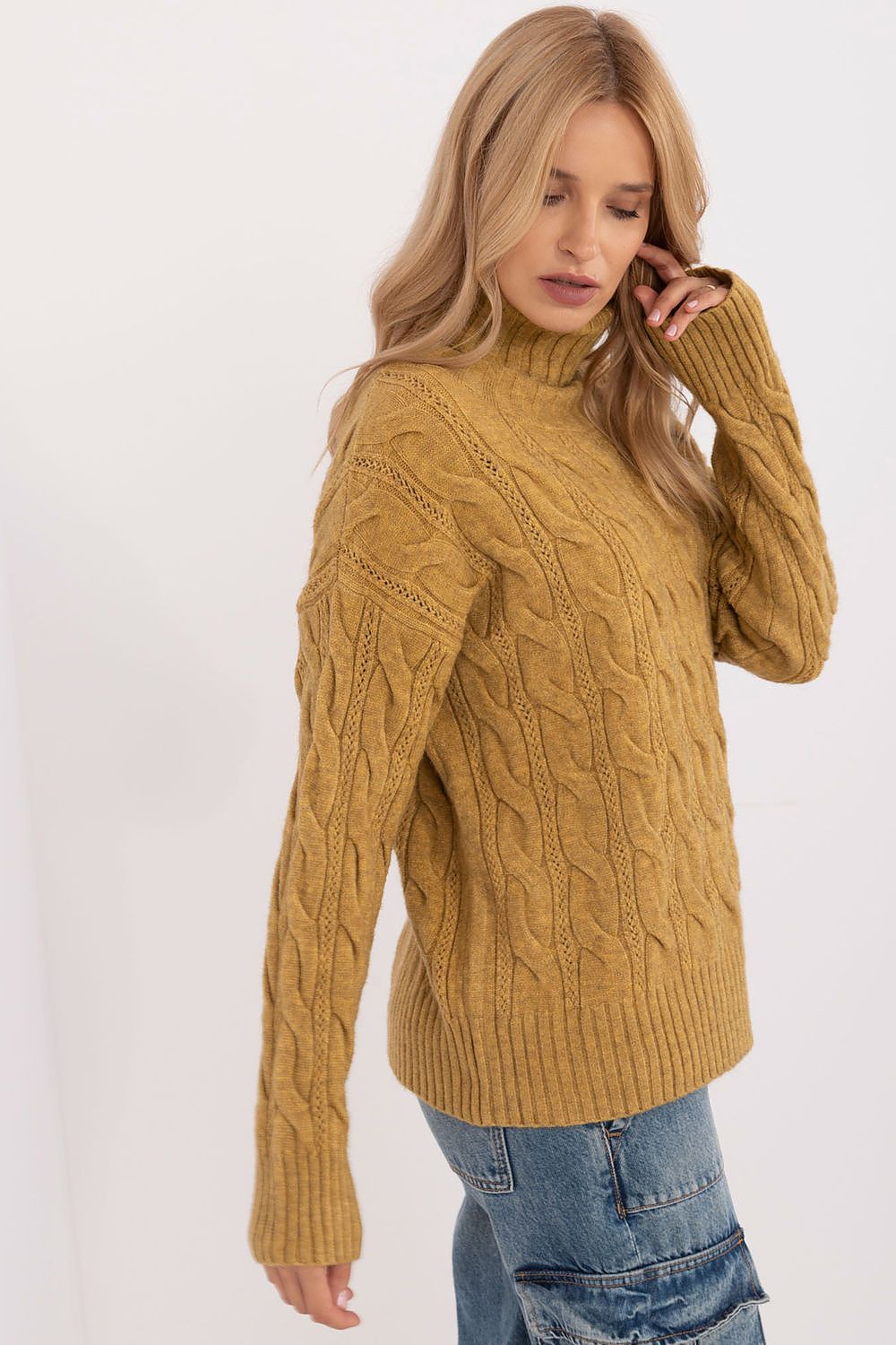 Luxurious Turtleneck Sweater for Women | Acrylic-Polyester Blend | Ideal for Cooler Days