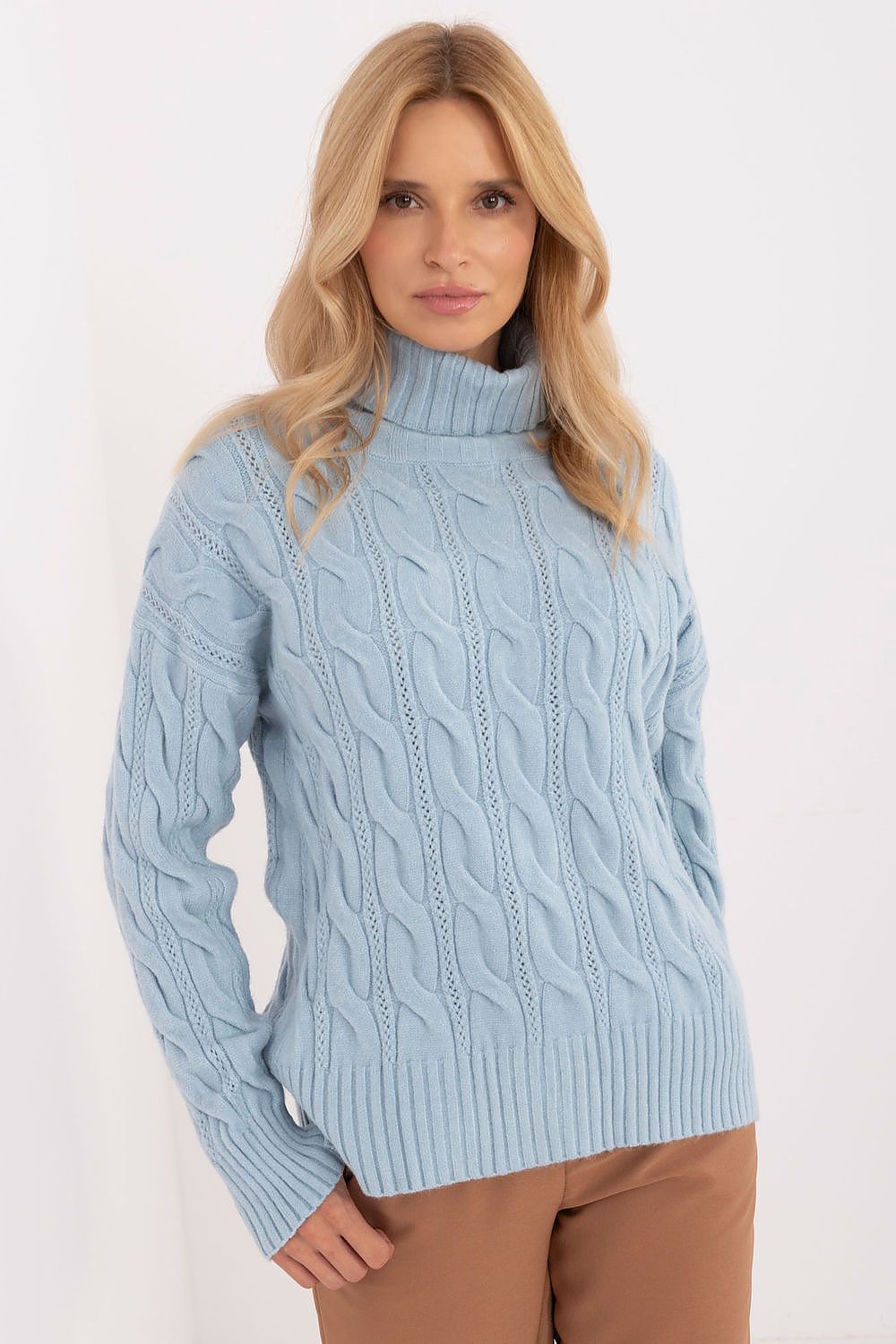 Luxurious Turtleneck Sweater for Women | Acrylic-Polyester Blend | Ideal for Cooler Days