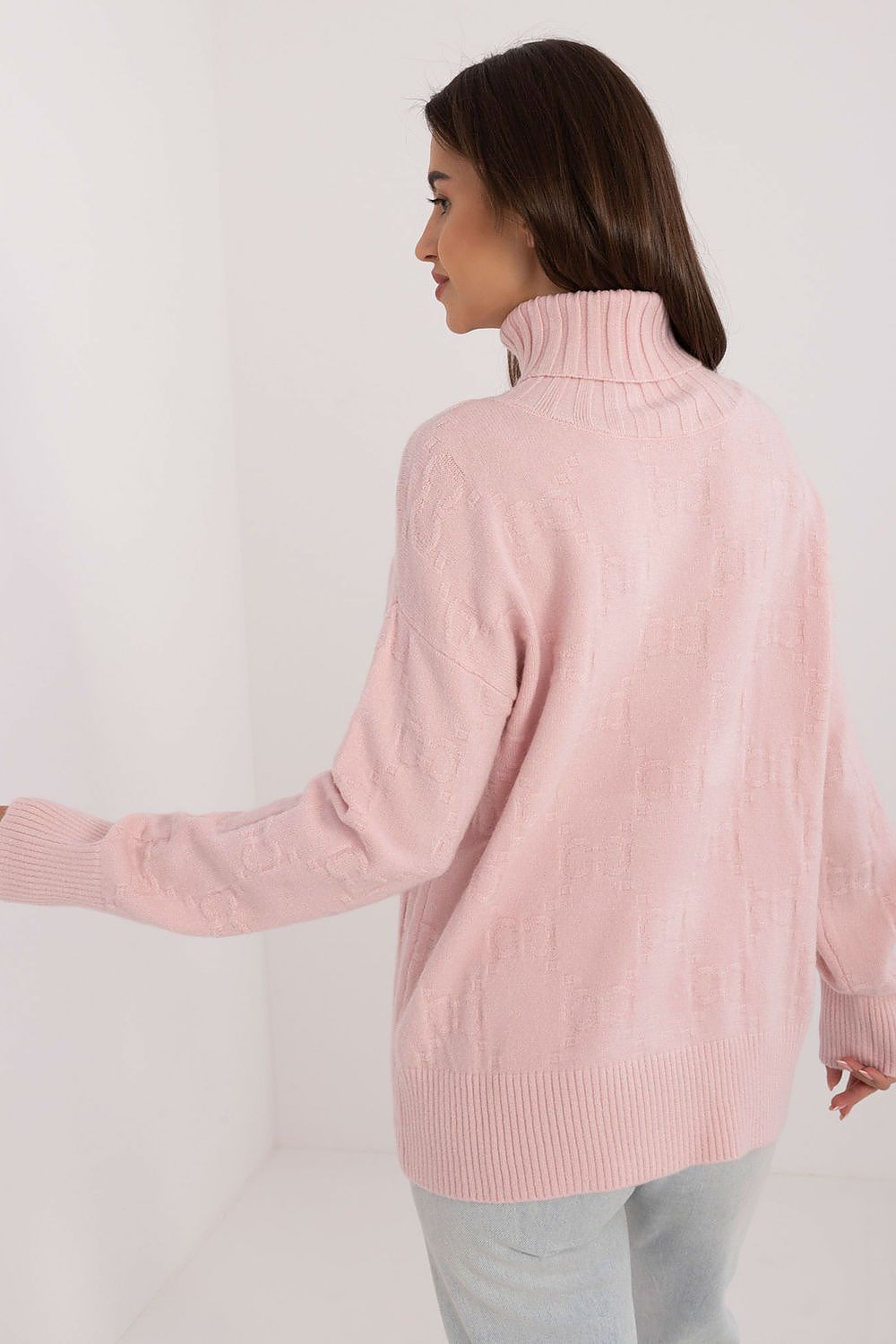 Elegant Long Sleeve Jumper with Decorative Cuffs and Distinctive Print - Classic Round Neck Sweater