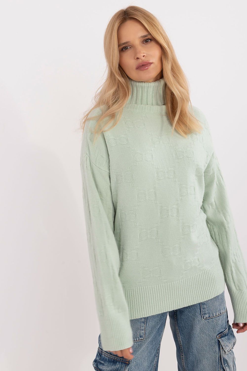 Elegant Long Sleeve Jumper with Decorative Cuffs and Distinctive Print - Classic Round Neck Sweater
