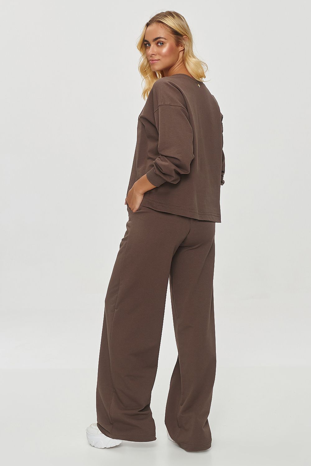 Luxury Makadamia Tracksuit Set - Comfortable Oversized Sweatshirt & Wide Leg Trousers