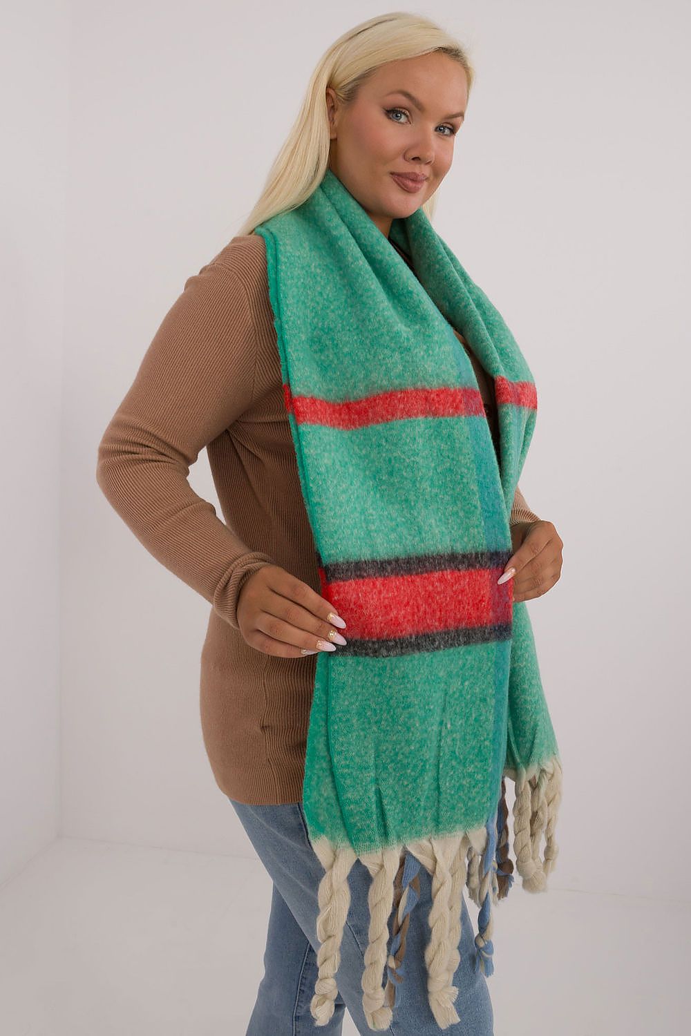 Elegant 180cm Long Check Pattern Polyester Scarf with Tassels for Winter Warmth